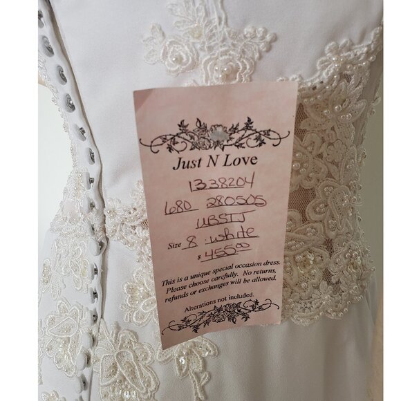 BNWT White Wedding Dress with detail and train Size 8 - Picture 14 of 16